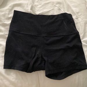 LULU LEMON align shorts black 4” size 6